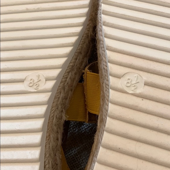 Universal Thread Wedge Sandals size 8-1/2 - Picture 4 of 6